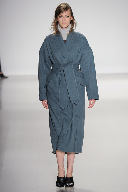 richard chai love robe coat fall 2014